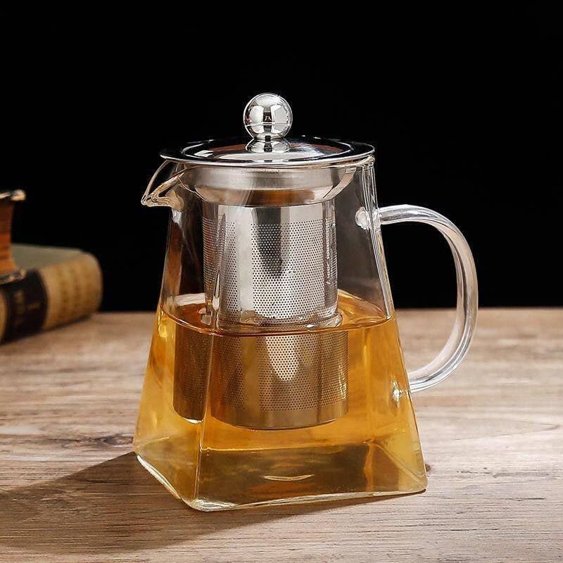 Generic Glass Pyramid Jug with Stainless Steel Strainer